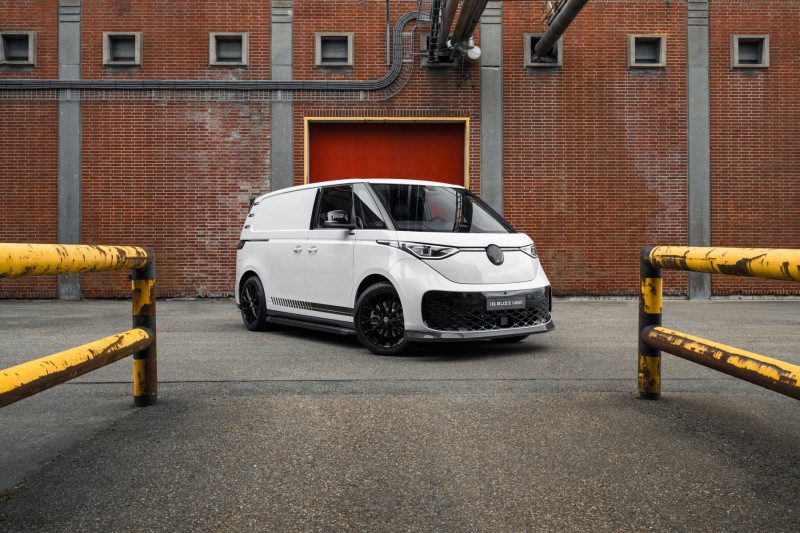 Volkswagen Bedrijfswagens Signature Edition Transporter ID. Buzz Cargo Maas-De Koning beeld 2