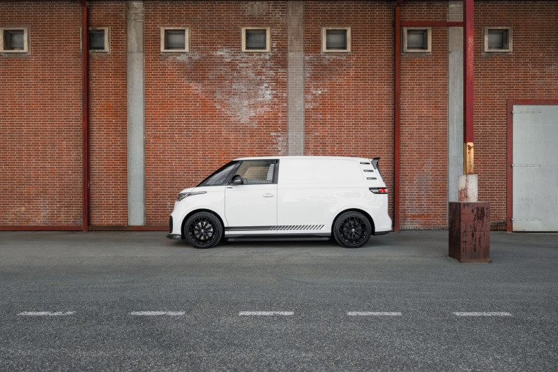 Volkswagen Bedrijfswagens Signature Edition Transporter ID. Buzz Cargo Maas-De Koning beeld 3