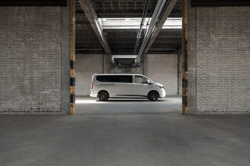 Volkswagen Bedrijfswagens Signature Edition Transporter ID. Buzz Cargo Maas-De Koning beeld 6